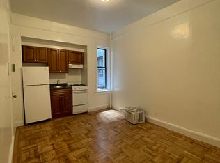 309 W 54th St APT 4D, New York, NY 10019