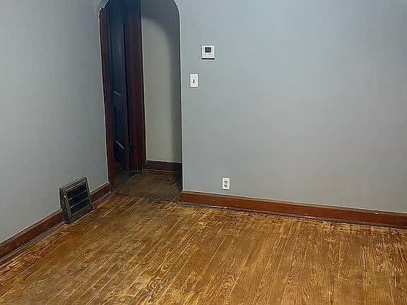 3rd image of 11781 Moffit Rd SW