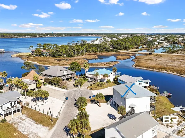 216 Shoreland Cir #B, Gulf Shores, AL 36542