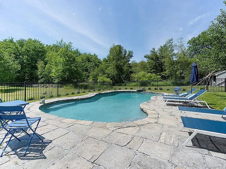 143 Melius Rd — Photo 4