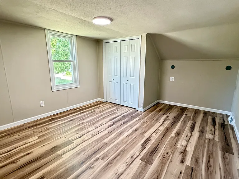 1424 N Bennett St — Photo 13