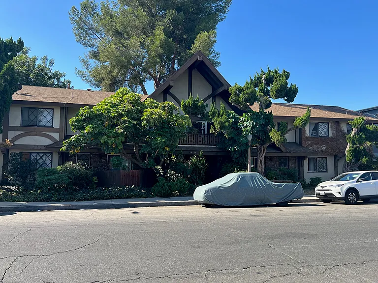 Northridge House — Photo 12