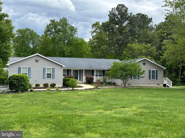 43115 Joy Ln, Hollywood, MD 20636