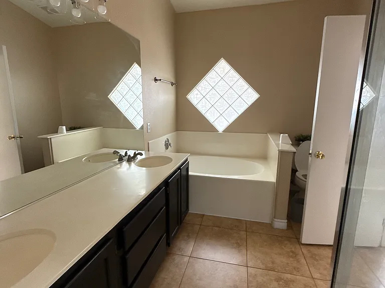 Dusty Cowboy Cir — Photo 22