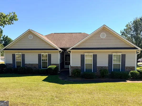 100 Deer Creek Dr, Lagrange, GA 30240