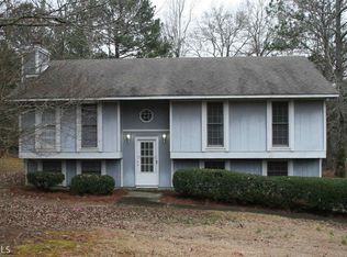 230 Pinewood Dr, Senoia, GA 30276