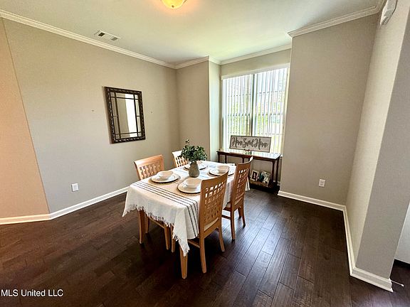 2nd image of 13393 Lapstone Ln