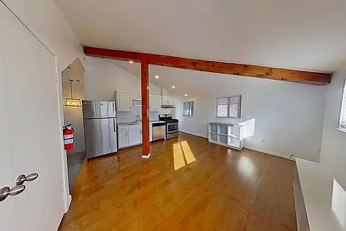 1096 Van Dyke St Photo 1