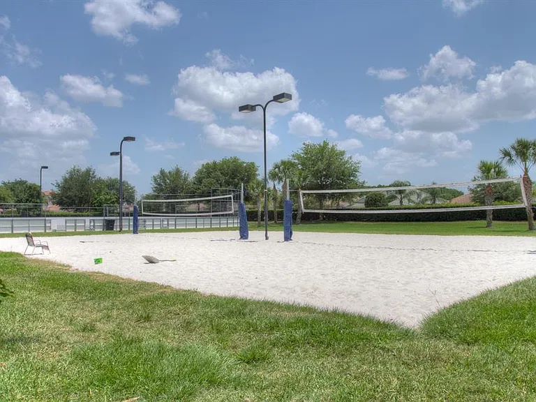 905 Fairway Cove Ln #205 — Photo 38