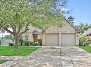 4226 Arboretum Dr, Pasadena, TX 77505