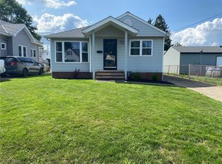 6825 Traymore Ave, Brooklyn, OH 44144