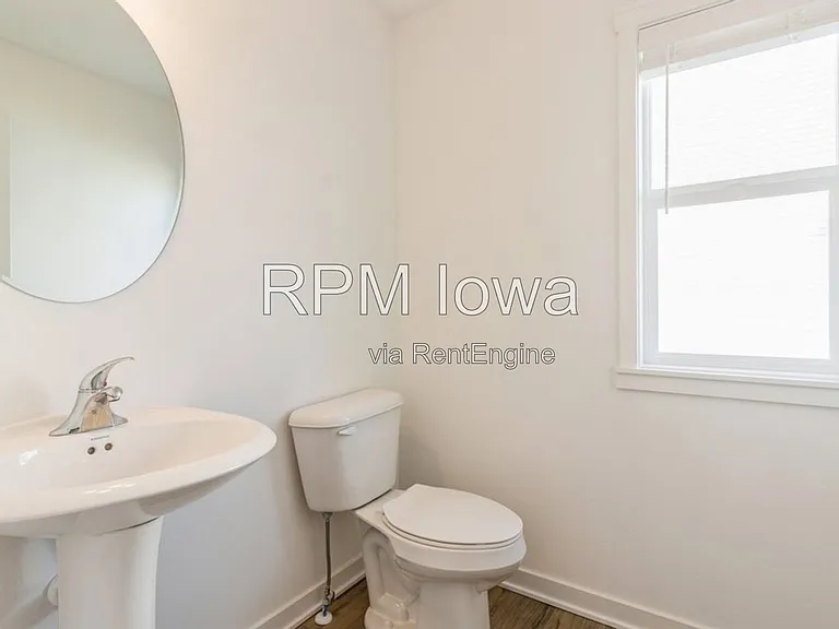 1241 NW Yorktown Dr — Photo 5