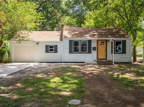 605 E 90th St, Kansas City, MO 64131