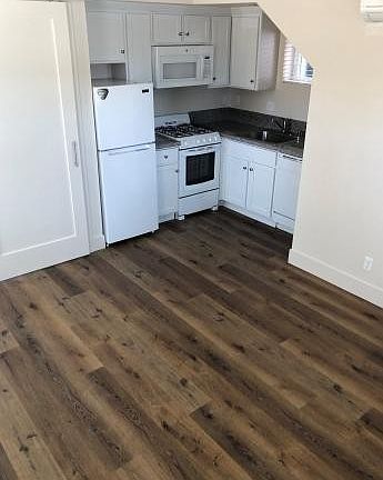4th image of 164-176 S Mallagh St #204