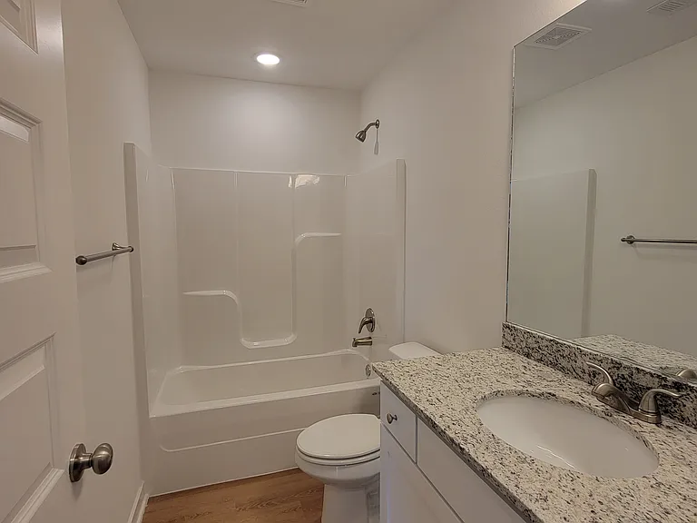 5796 W Holdcroft Dr — Photo 10