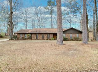 6104 Mayfield Dr, Pine Bluff, AR 71603