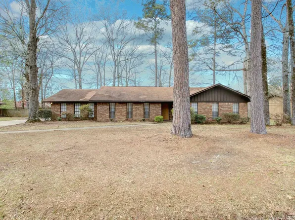 6104 Mayfield Dr, Pine Bluff, AR 71603