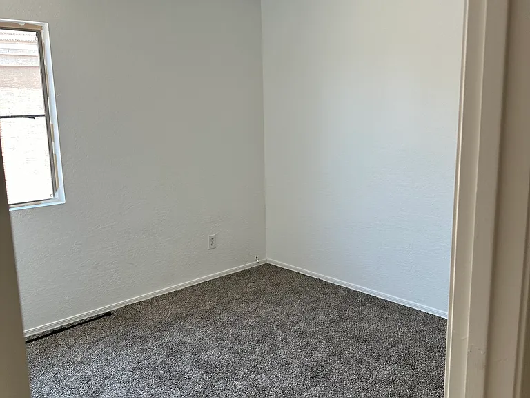16018 W Lupine Ave — Photo 2
