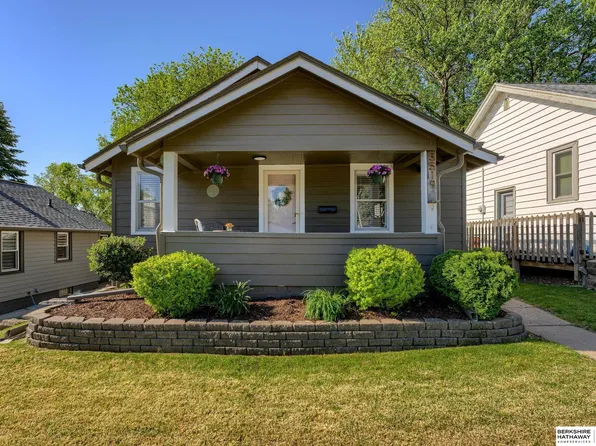 5519 Pine St, Omaha, NE 68106