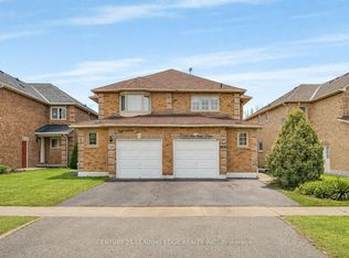 7166 Sandhurst Dr, Mississauga, ON L5N 7H1