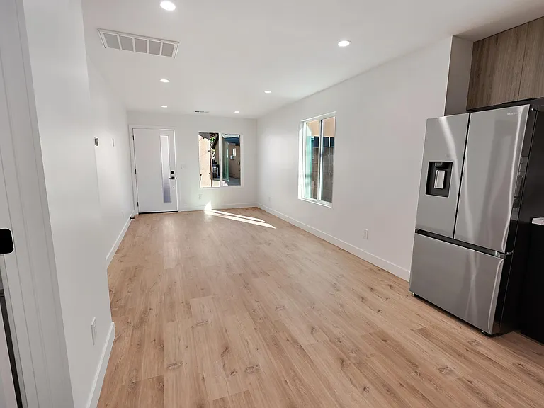 10333 San Antonio Ave — Photo 14