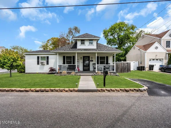 49 Illinois Avenue, Waretown, NJ 08758