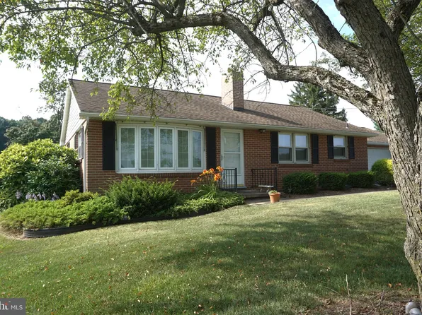 4226 Walters Hatchery Rd, York, PA 17408