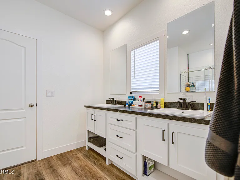 4057 N Solar St — Photo 34