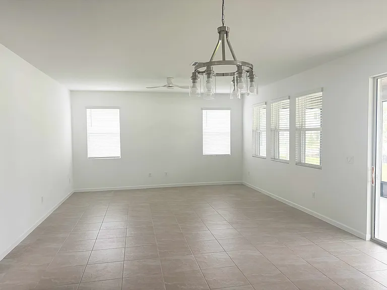 13366 Generations Ave — Photo 9