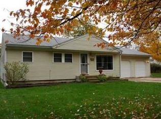618 Pinewood St, Ypsilanti, MI 48198