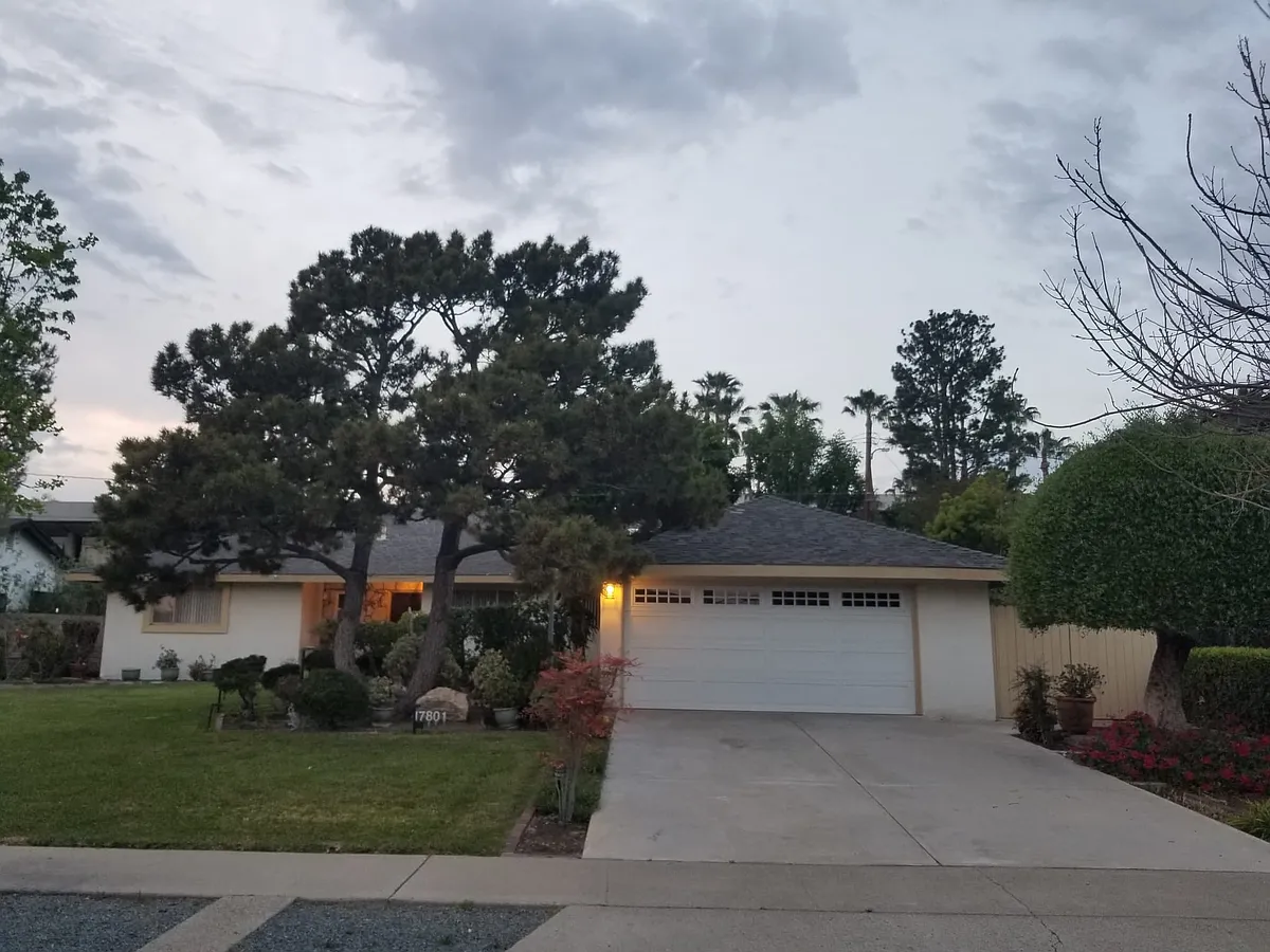 Building Photo - 17801 Arbolada Way