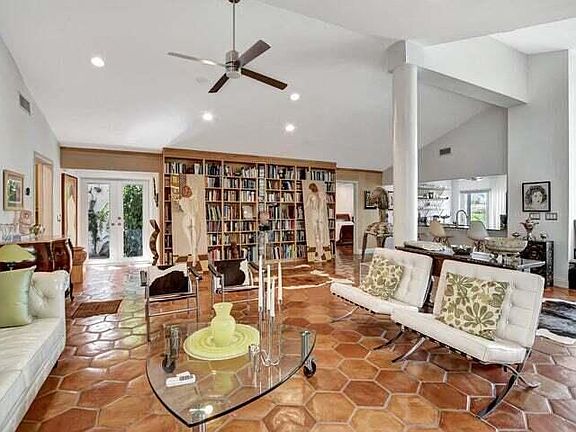 3rd image of 5767 Lakeview Mews Pl
