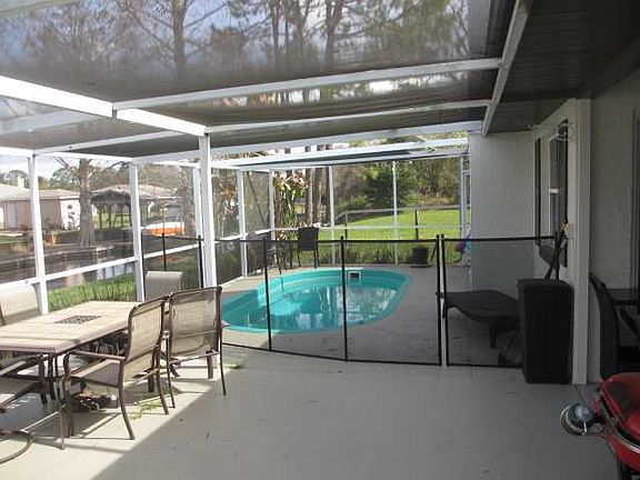 5th image of 12325 Pine Island Dr
