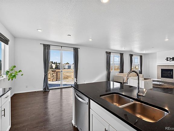 5th image of 433 S Norfolk Way