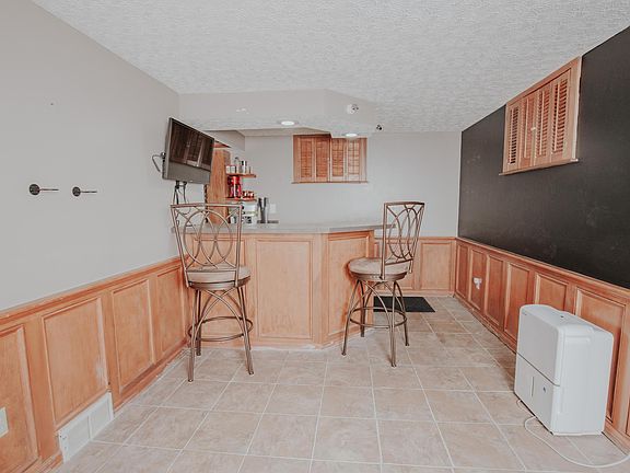 5th image of 624 N Mount Pleasant Ave