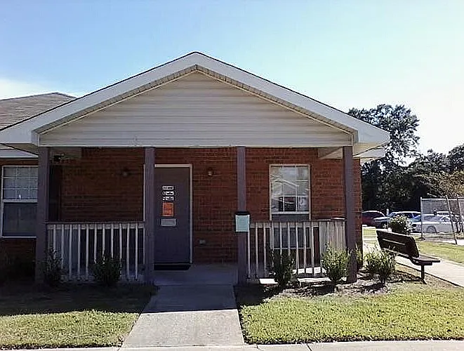 Peppertree Estates — Photo 2