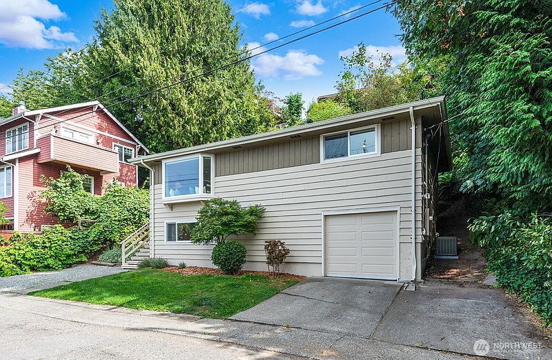2nd image of 5625 SW Teig Place