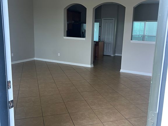 3rd image of 558 Juniper Springs Dr