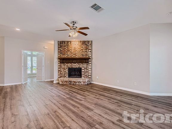 4th image of 1426 Rapids Ct