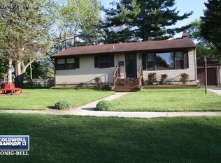 355 W James Way, Cary, IL 60013