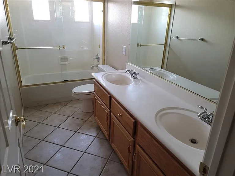 6555 W Camero Ave — Photo 10