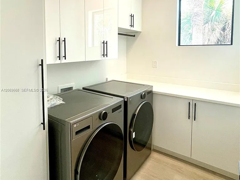 602 SW 7th Ave #0 — Photo 13