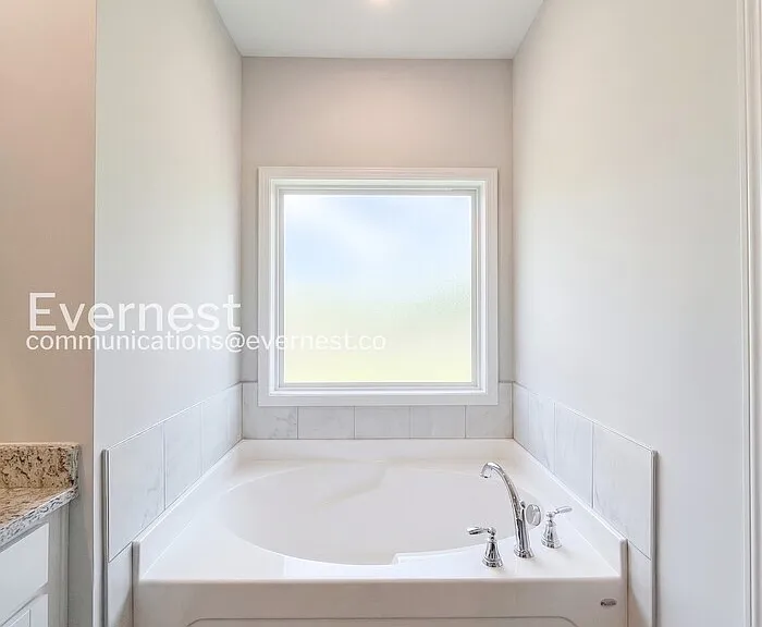 1011 Echo Ridge Rd — Photo 12