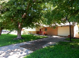 705 W 17th St, Larned, KS 67550