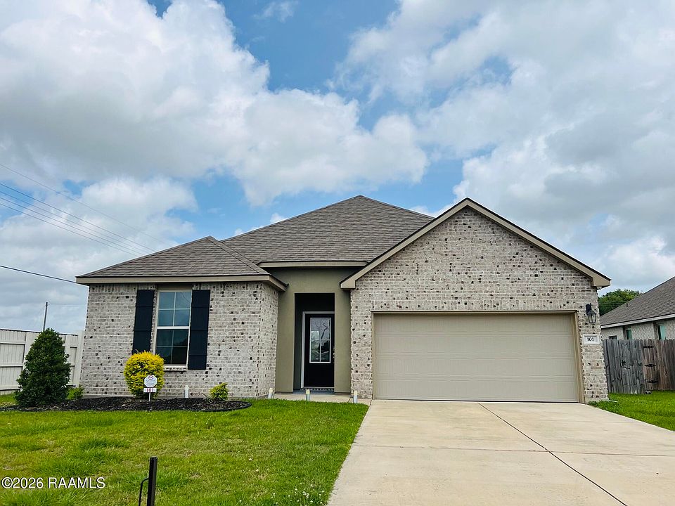 1st image of 101 Holly Grove Ln