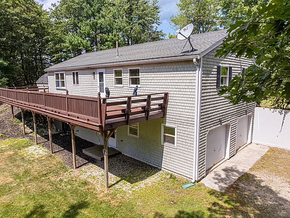 3rd image of 85 Running Hill Road