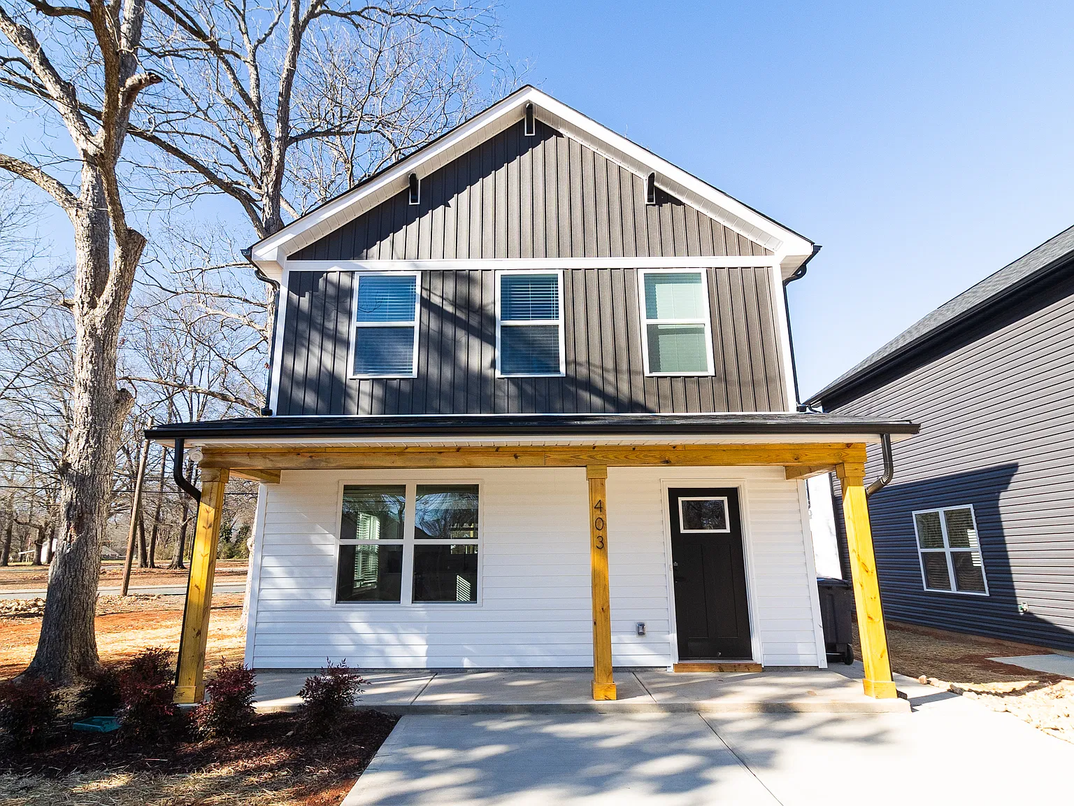 3 bed, 2.5 bath, 1300 sqft, $1,950 — Photo 1