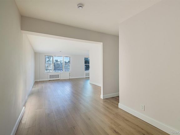 2nd image of 125 Bronx River Road #2E