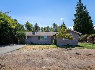 23 Boardwalk Rd, Pt Angeles, WA 98362