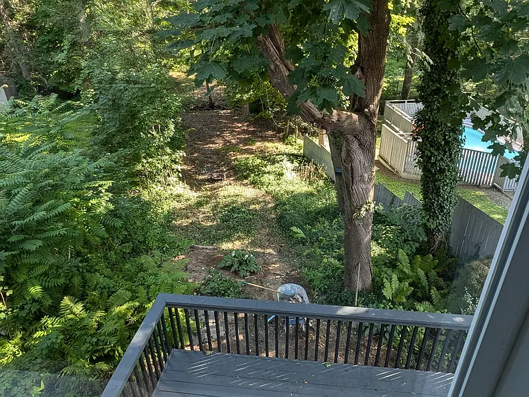 72 Big Tree St — Photo 3